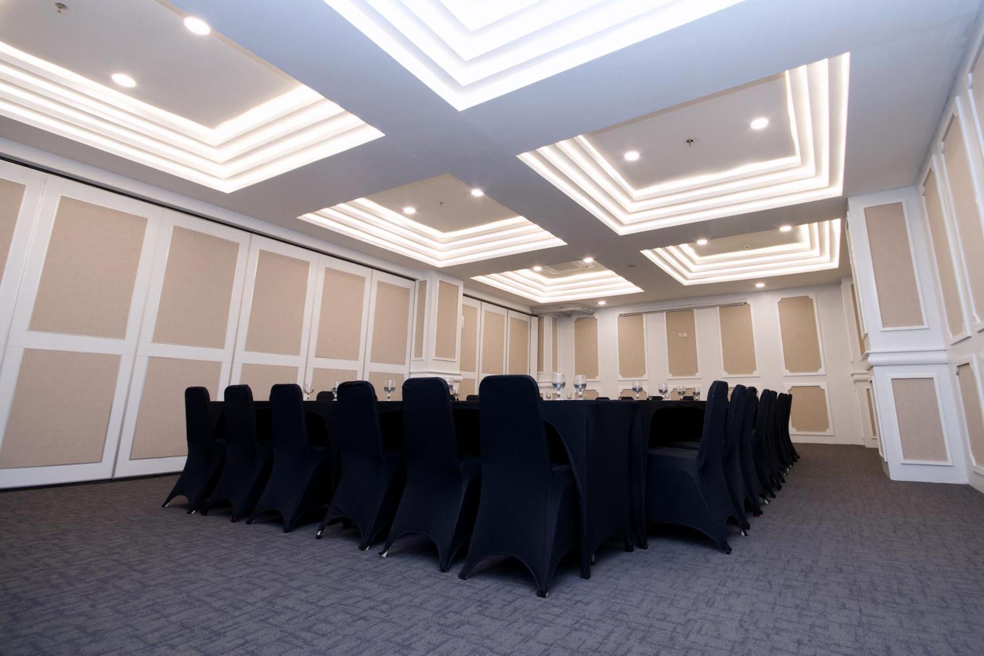 Grand Permata Hijau Hotel Sukabumi Buitenkant foto